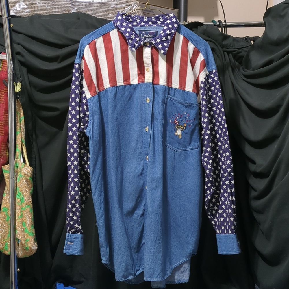 Let's Quizz again Red White and Blue denim shirt sz L (InvW045)